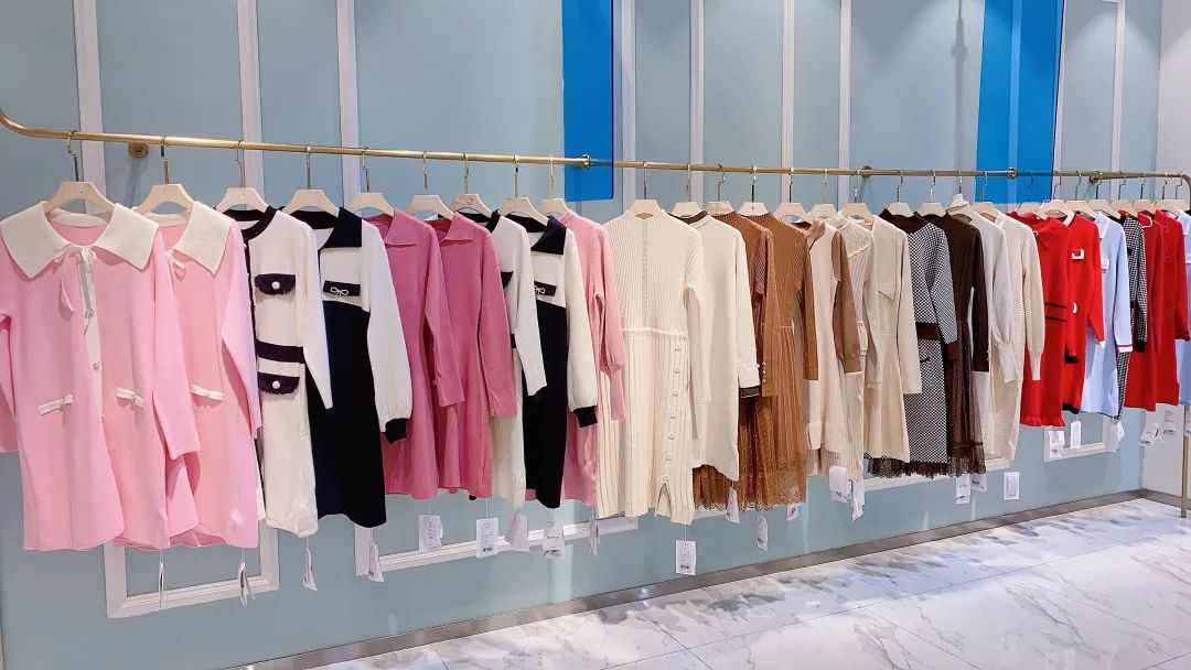 马尔飞丝品牌女装直播,马尔飞丝羊绒连衣裙折扣