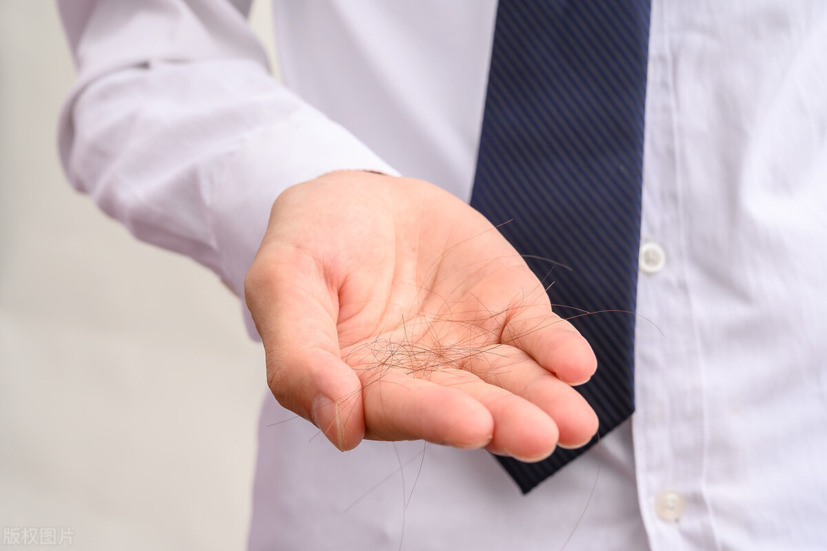 阴毛有啥作用?可以刮掉吗?从黑变白代表不健康?女性别羞于了解