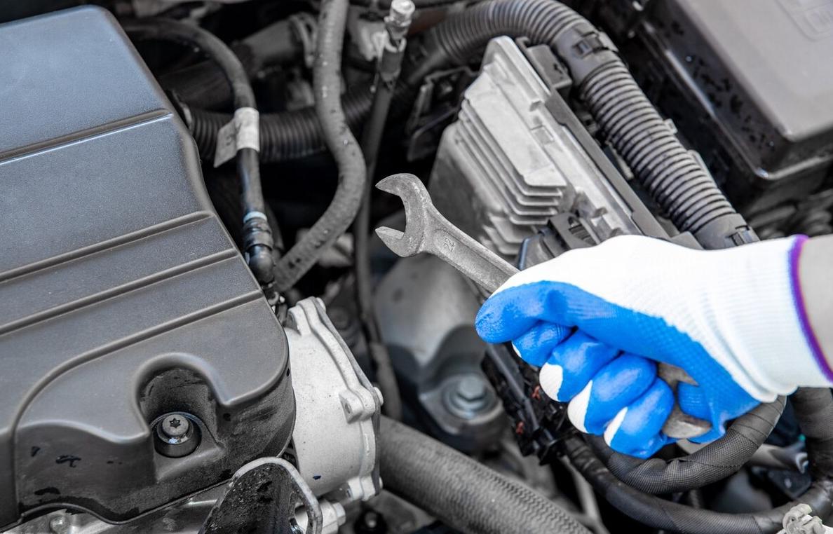 汽车5000公里后多久换一次机油,5000公里换一次机油不算浪费吧