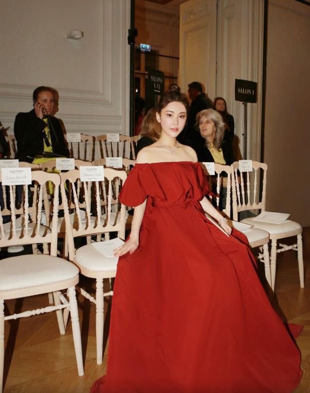 从李富真到蔡天凤，盘点那些选择穷小子的白富美