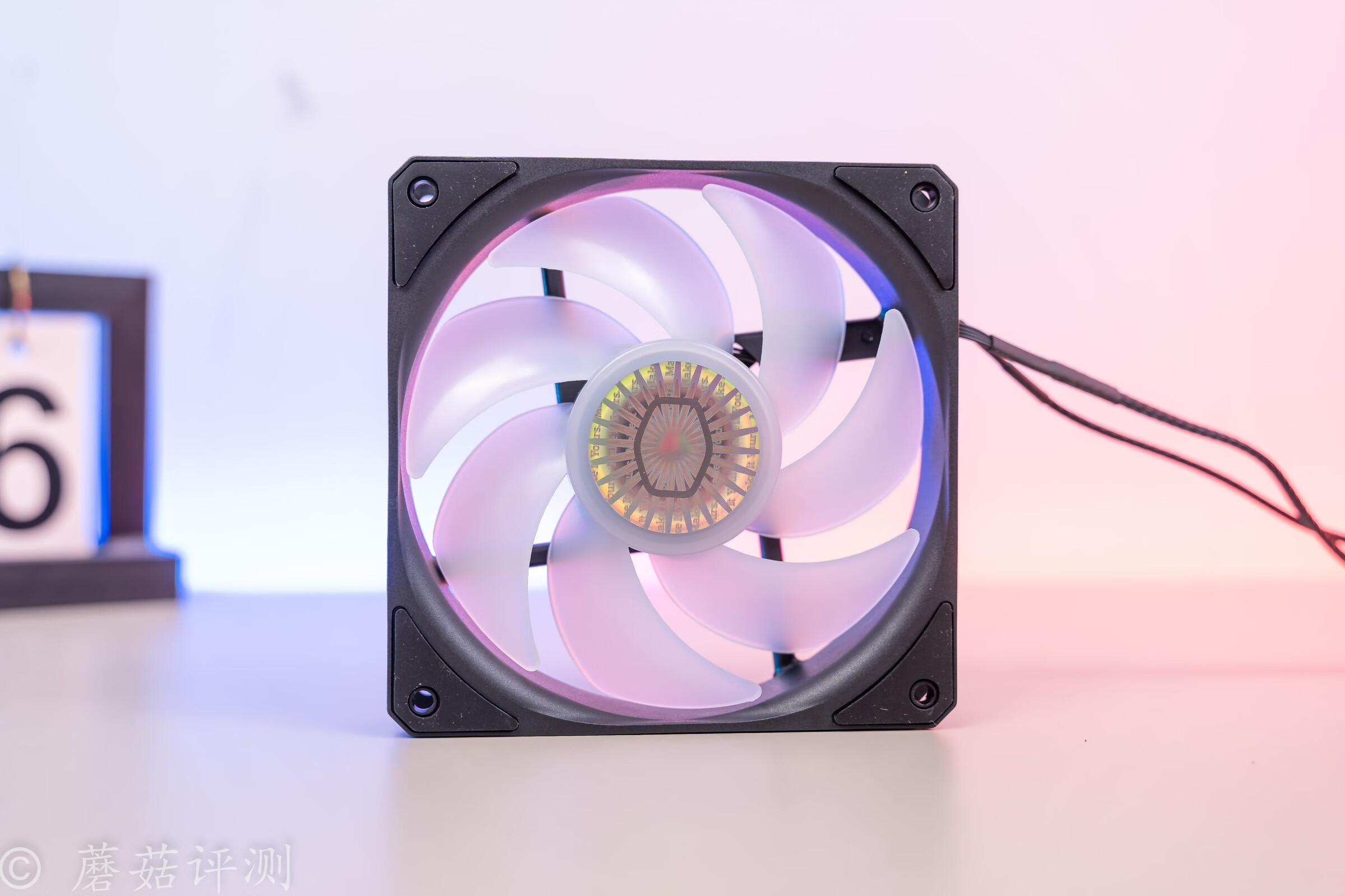 连续多日的高温，让朋友家的主机燥热难耐、更换机箱散热后获新生