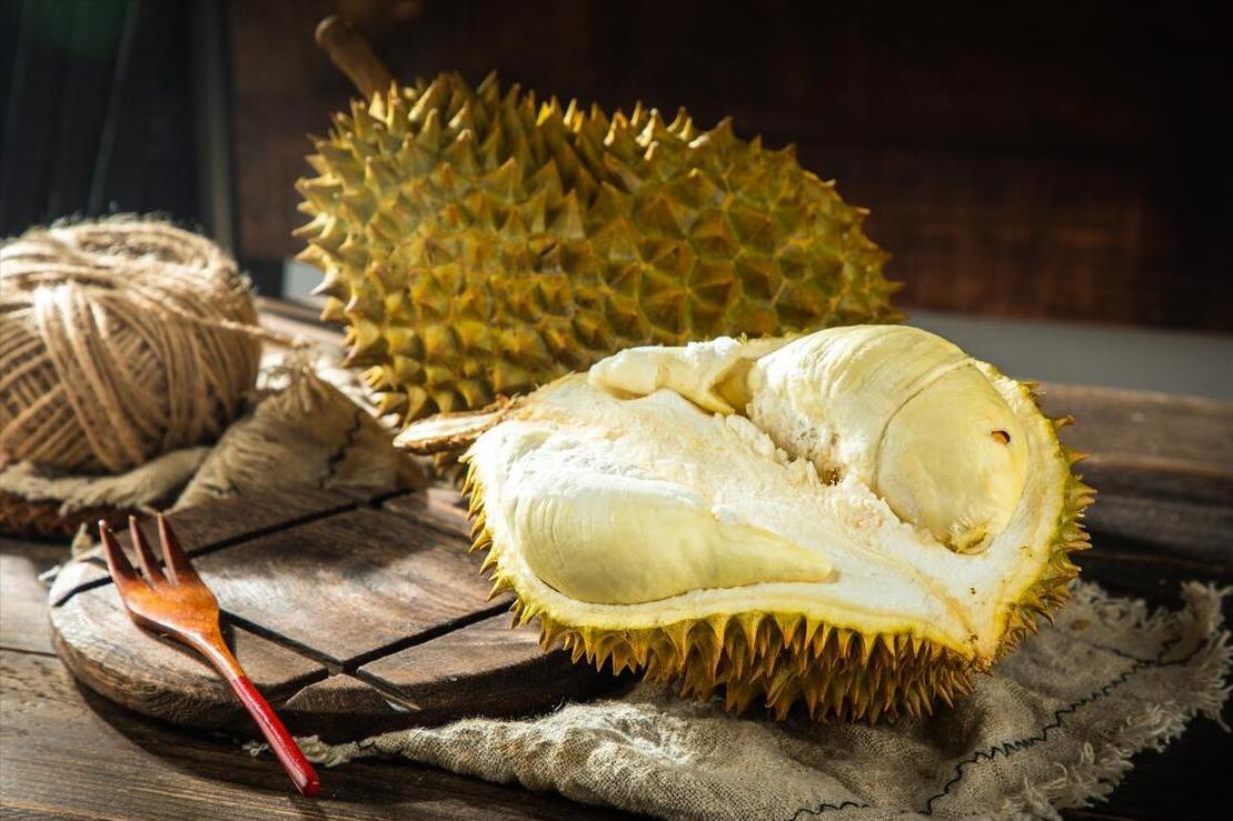 榴莲水果之王是真的吗,为什么水果中榴莲价格会很高