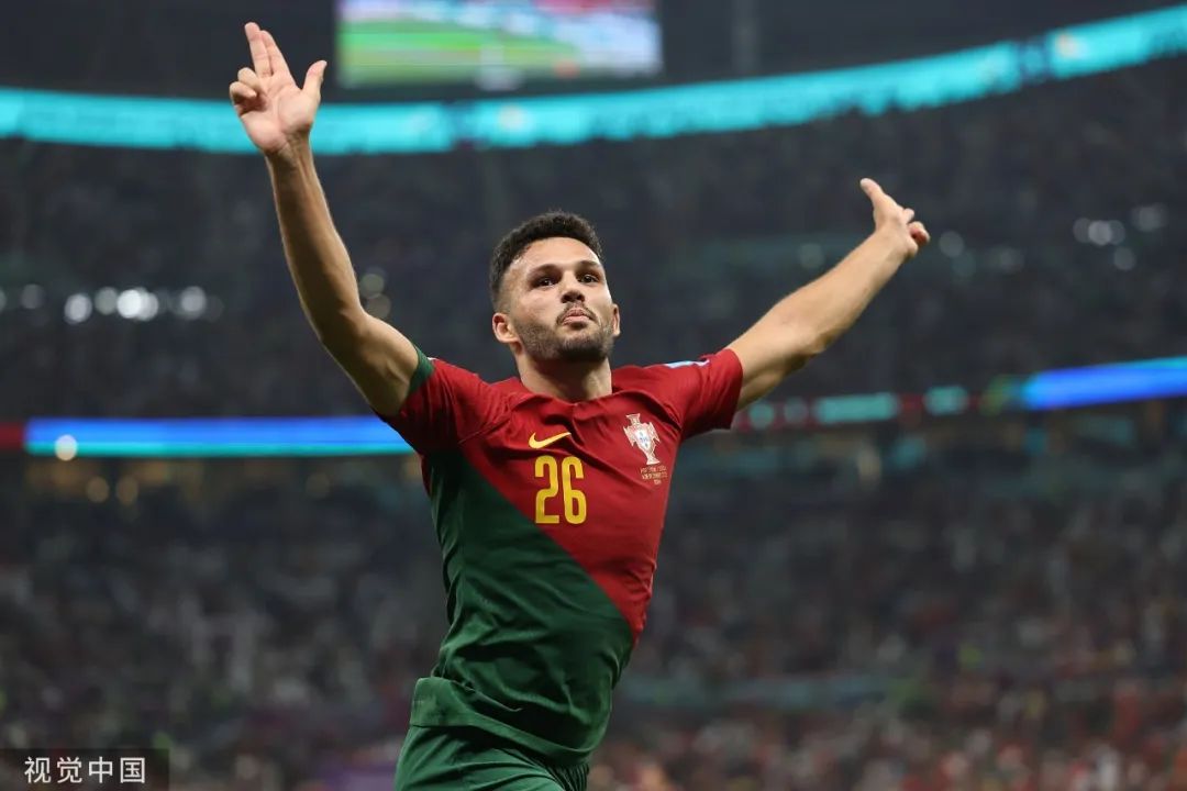 37岁的c罗满眼都是17岁自己的样子,37岁的c罗满眼都是19岁的自己