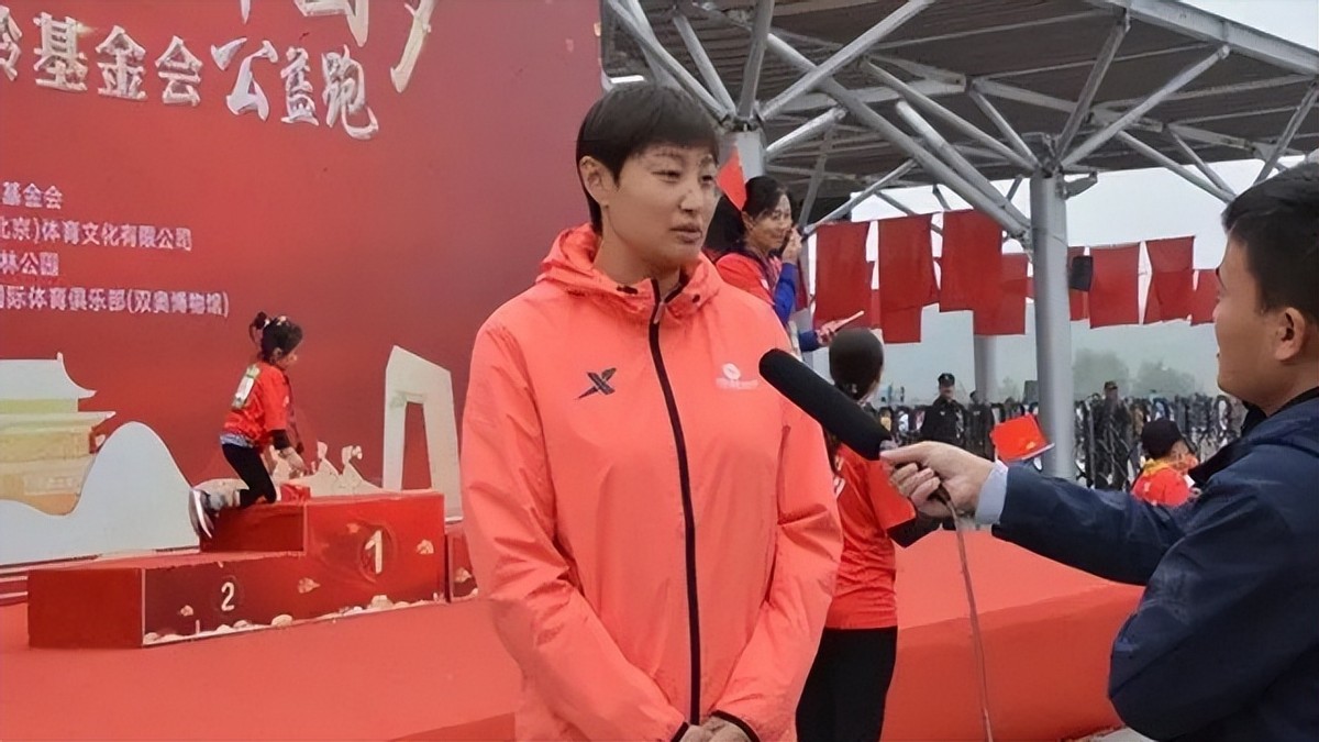 中国女排国手杨昊,中国女排杨昊和刘亚男