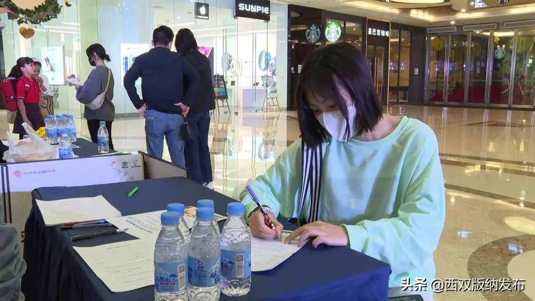 把爱带回家丨让领养代替购买，给它们一个温暖的家