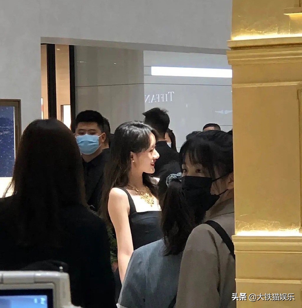 哪个女明星鼻子难看,鼻子最难看的十大女明星