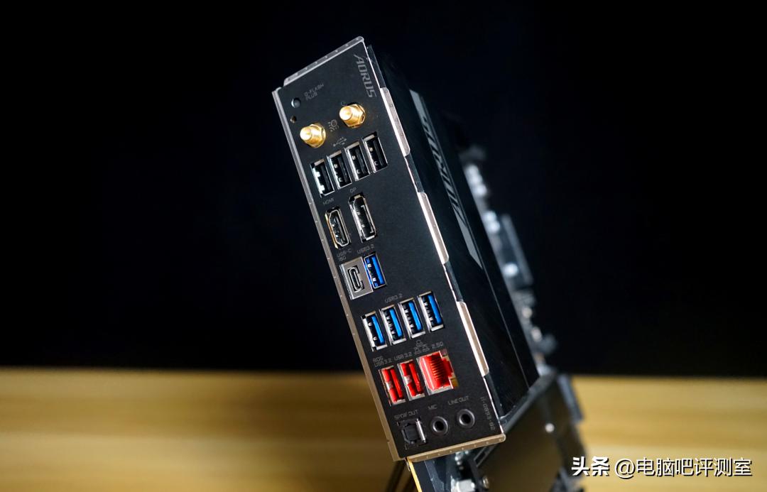 【整个花活】4T移动系统盘！+AMD全家桶装机