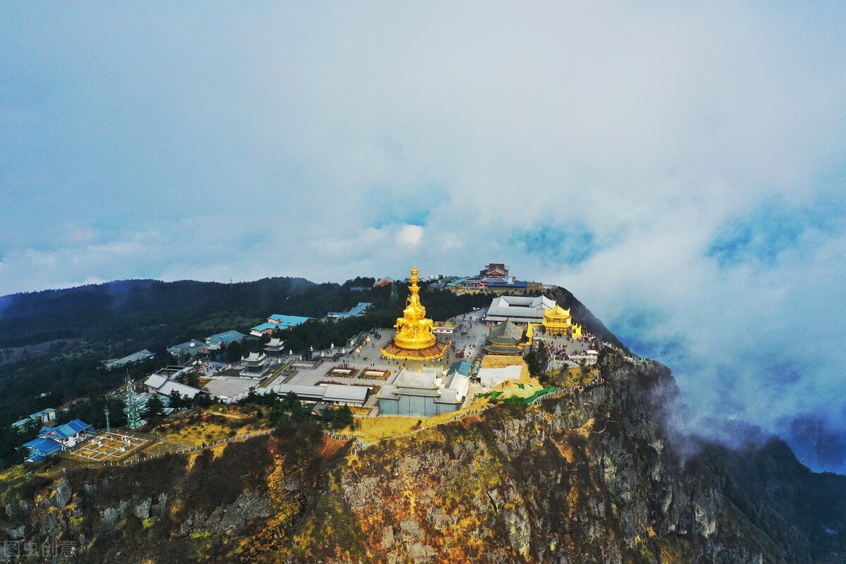 中国最美十大名山排名第一的是,国内最美的10大名山