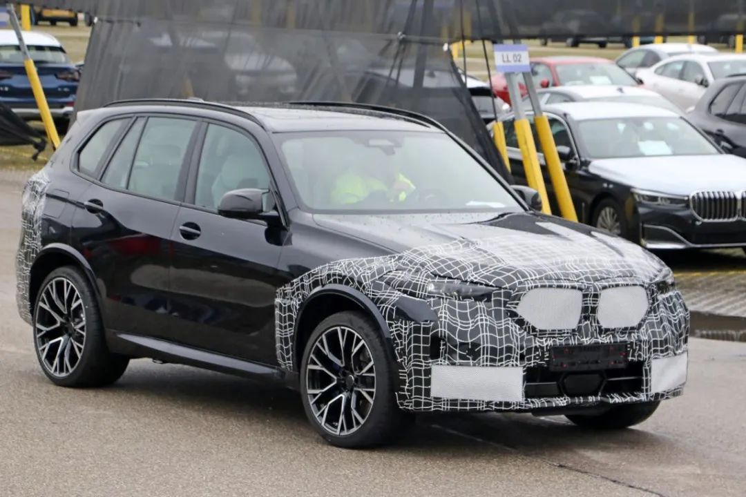 路虎全新卫士svr车型售价,奥迪a6和揽胜运动版