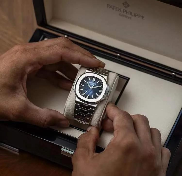 百达翡丽5711蒂芙尼蓝多少钱,百达翡丽鹦鹉螺5711蒂芙尼蓝jf厂