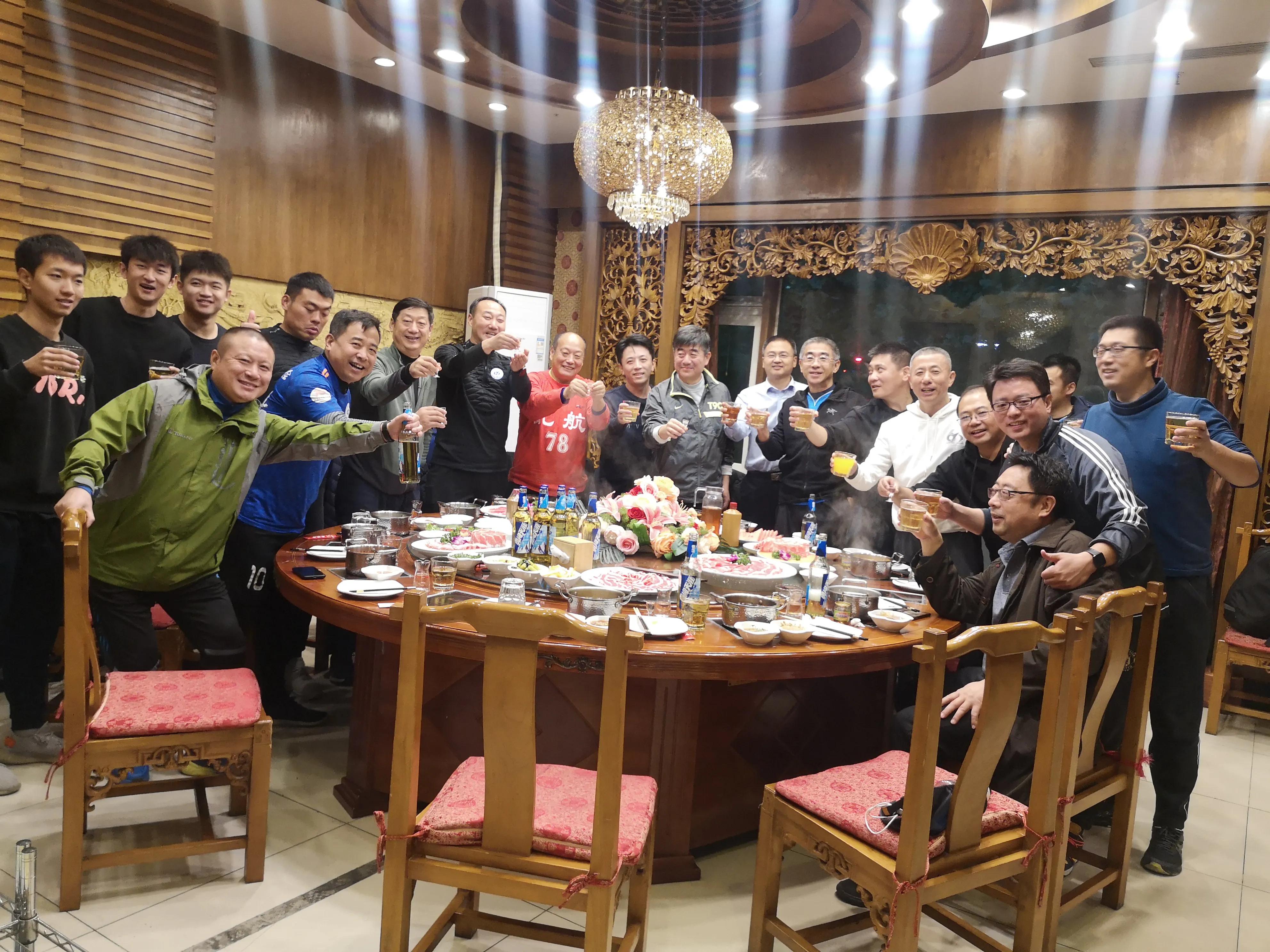 青春,真好——北航校园足球公益基金启动式之校友返校绿荫风云