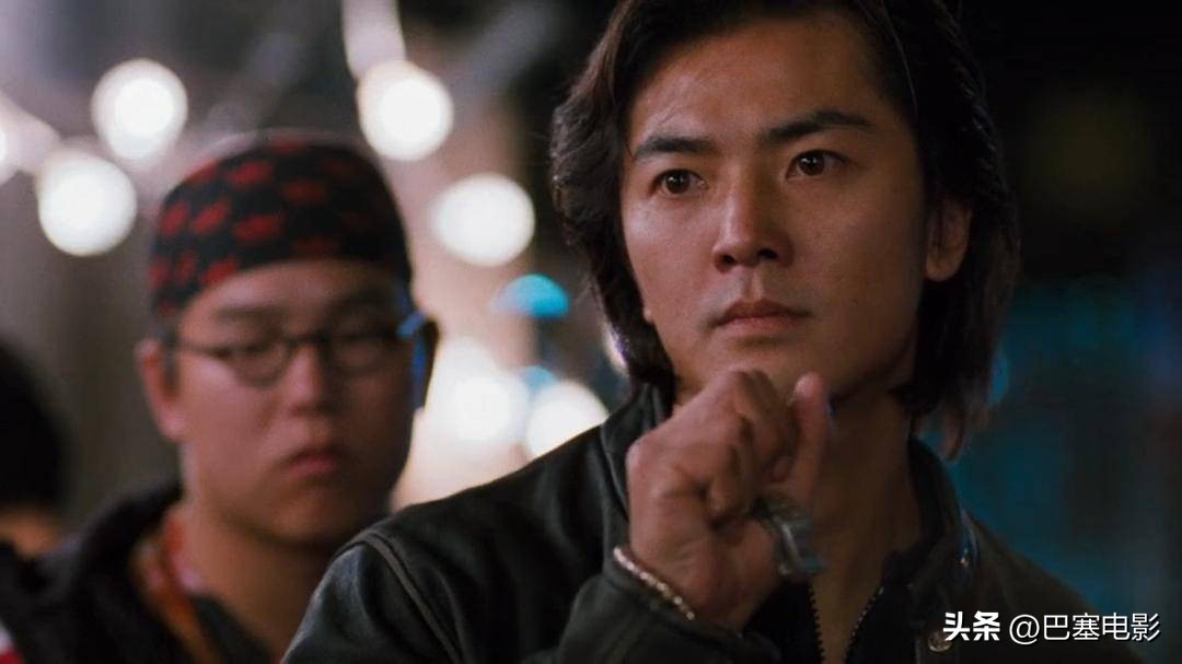 目前郑伊健靠什么生活,郑伊健低调笑谈婚后生活