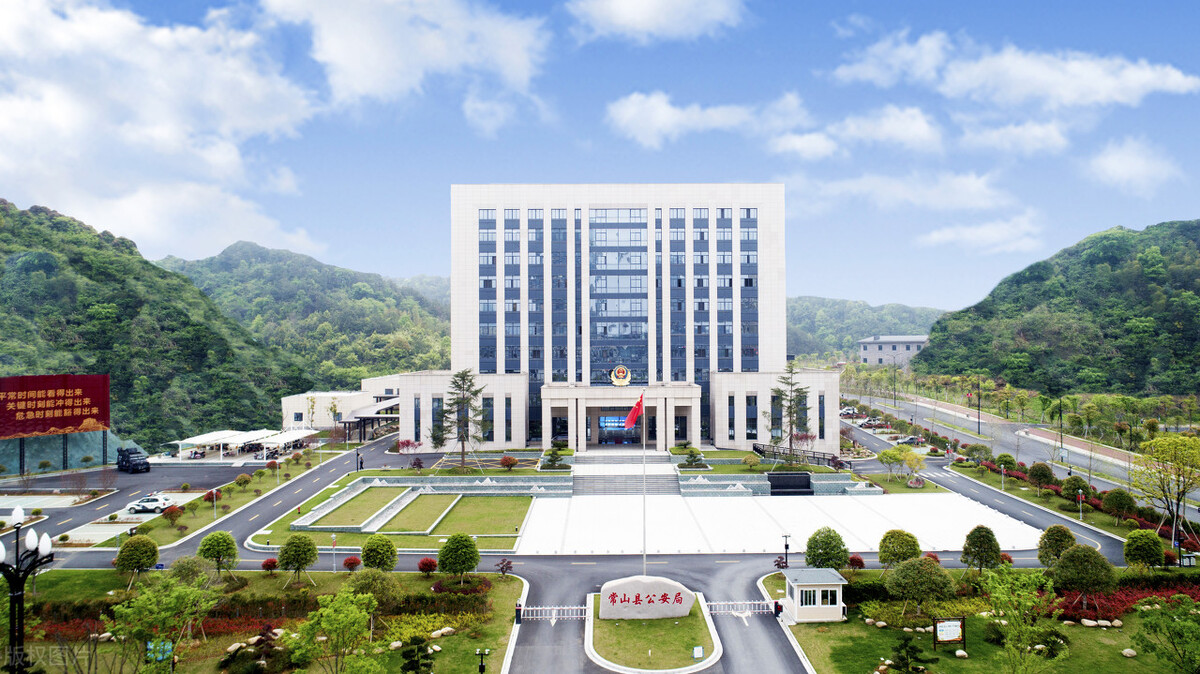 广东这所大学超96%的毕业生去政府机关工作！你能猜到是哪所吗