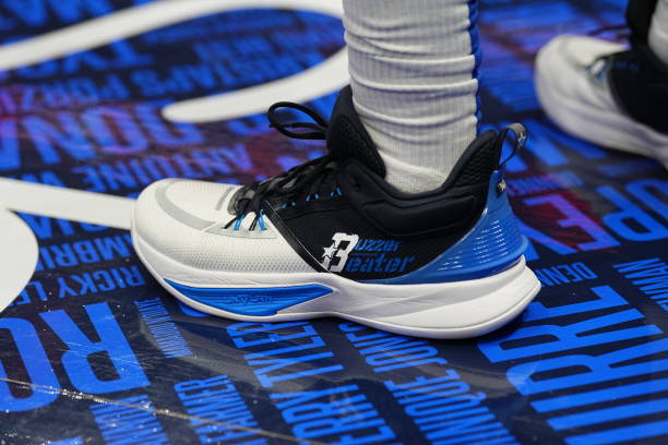 威少最新上脚球鞋 (威少战靴有哪些)