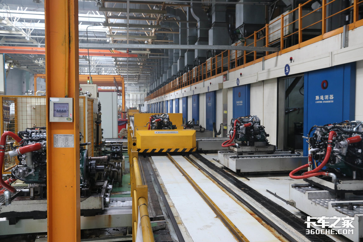 一汽工厂参观,大柴劲威发动机