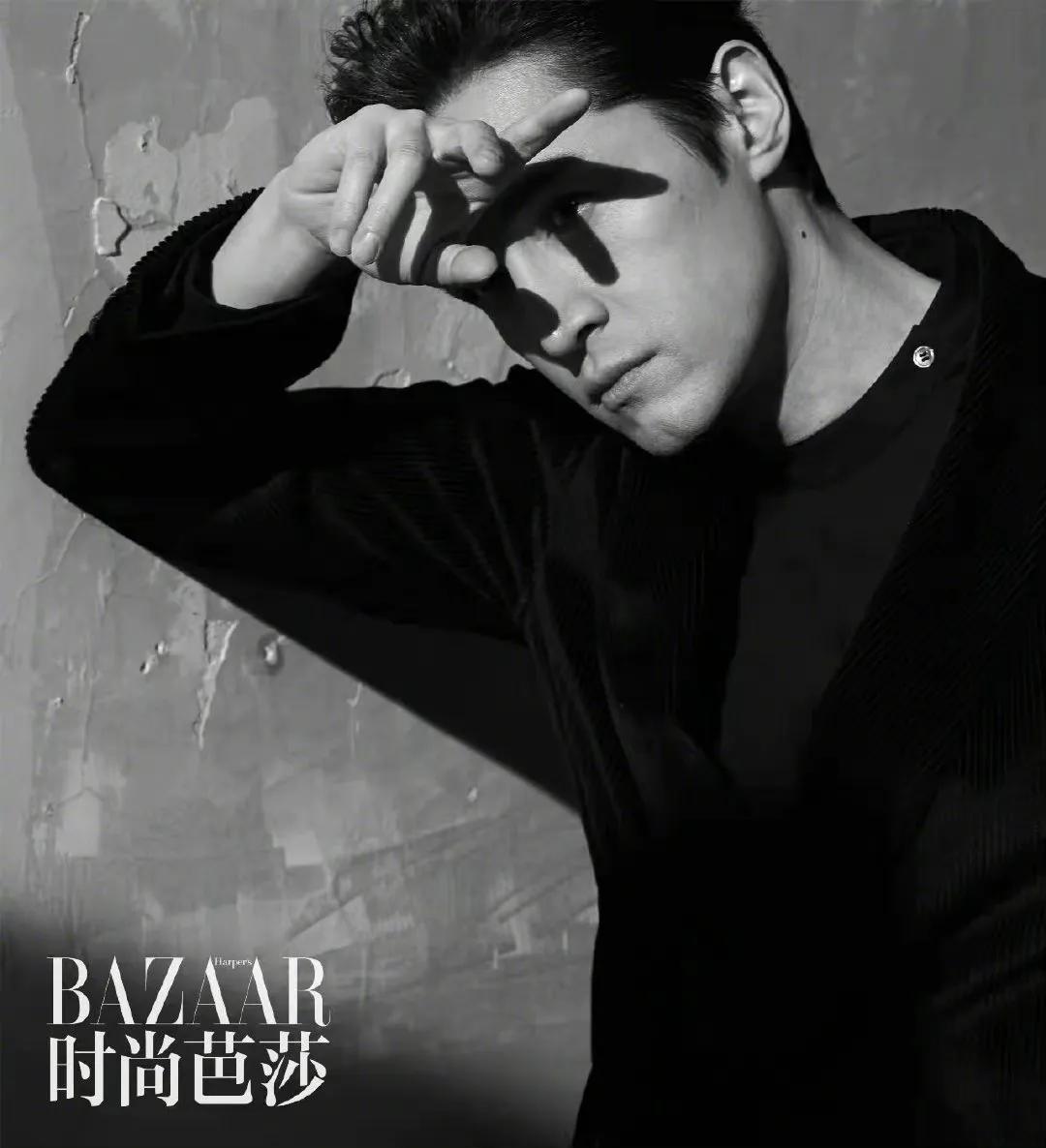 时尚芭莎肖战银发造型高清,肖战登时尚芭莎封面人物