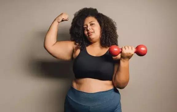 为何胖的人身体容易发热,为什么胖导致热