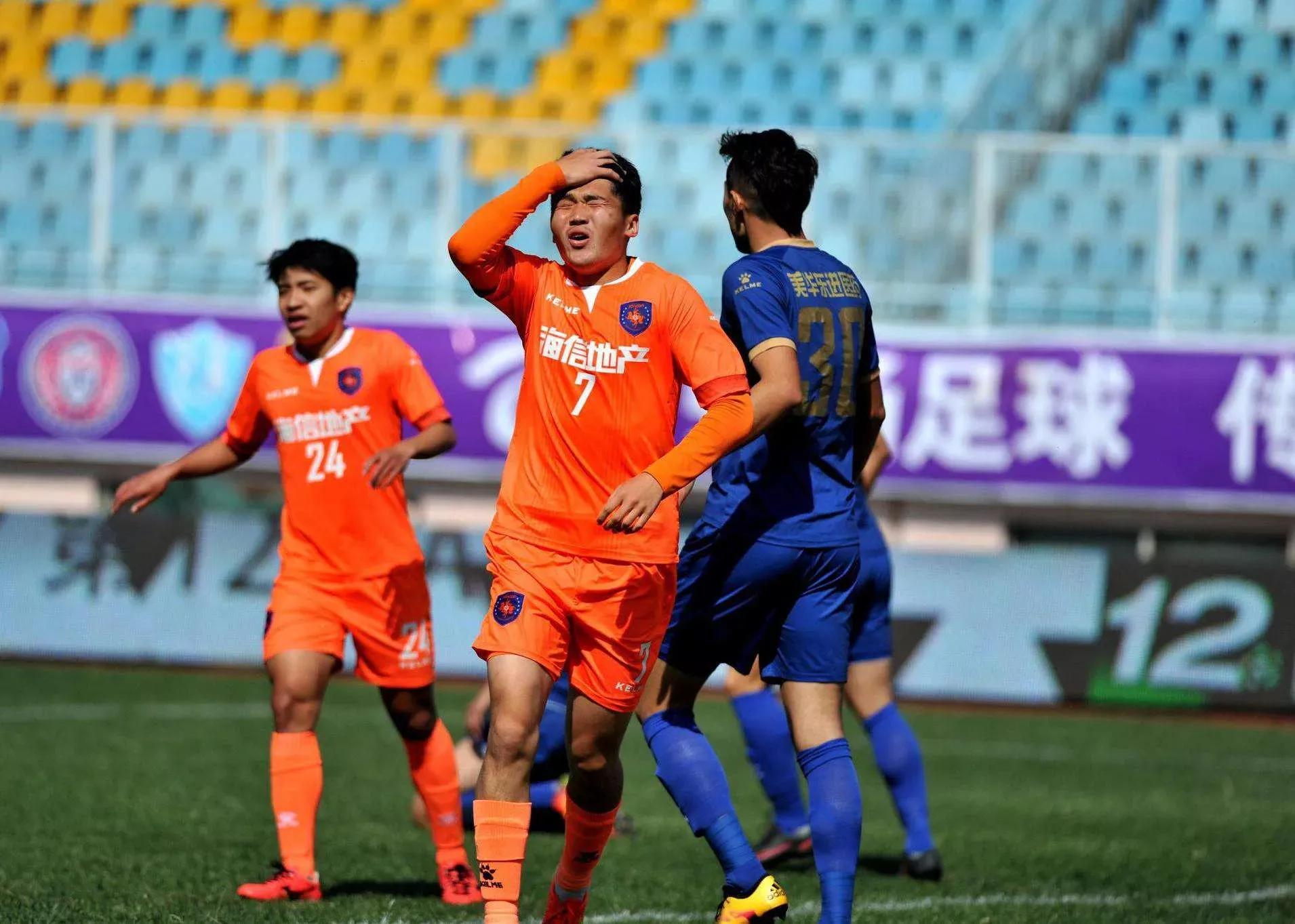 业余队穷小子漂洋过海追逐足球梦，伯乐只会赏识奋发向上的千里马