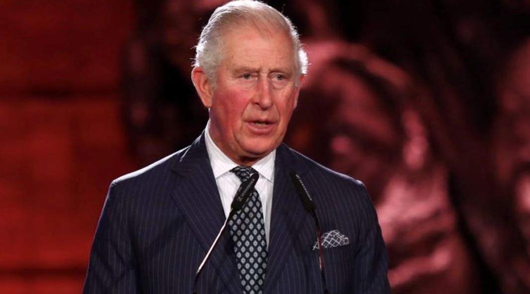 1997年香港回归场景如何，彭定康无法言喻，港督女儿哭到难以自已