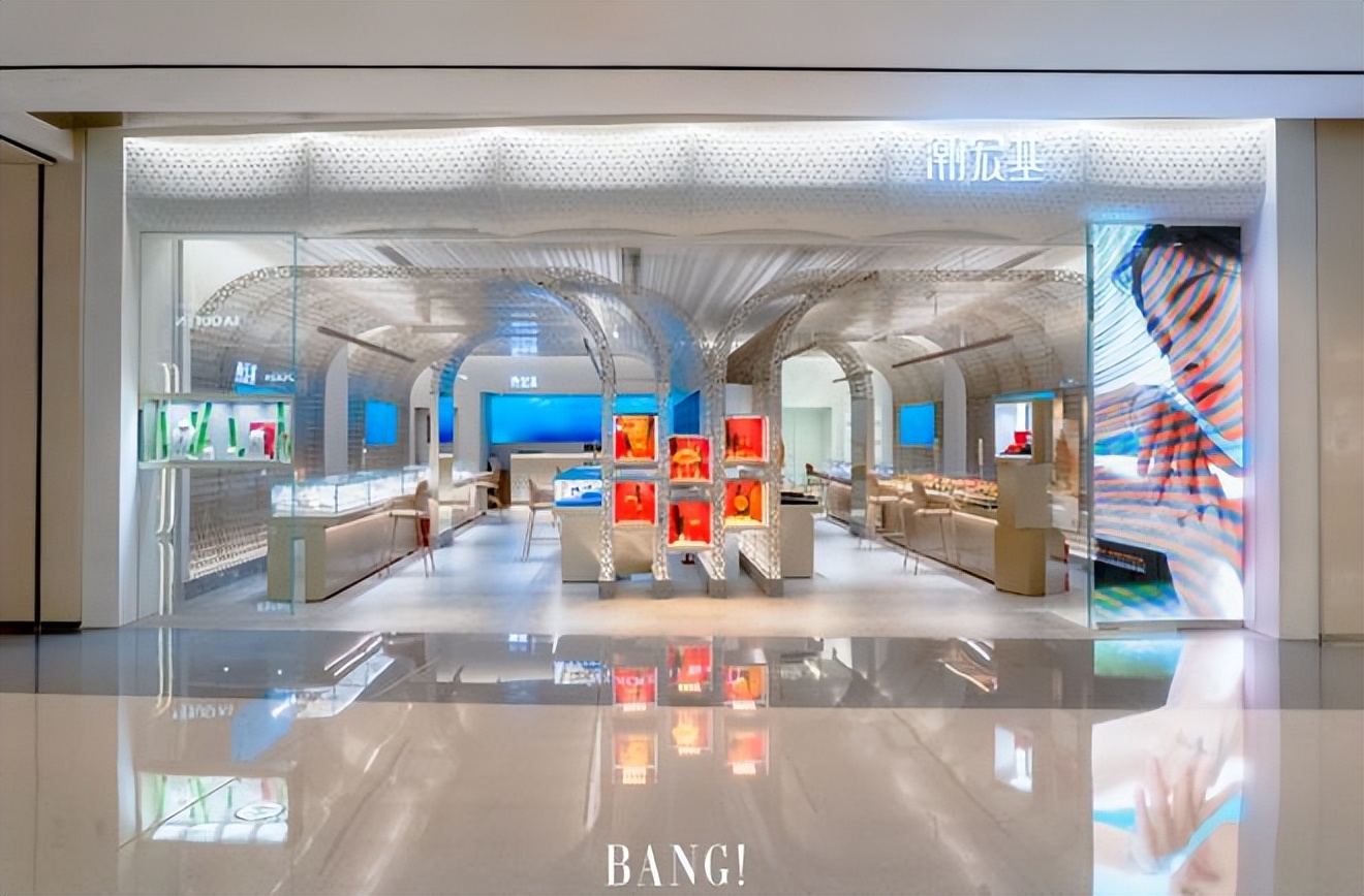 潮宏基襄阳首家非遗花丝概念店,潮宏基花丝工艺探店视频