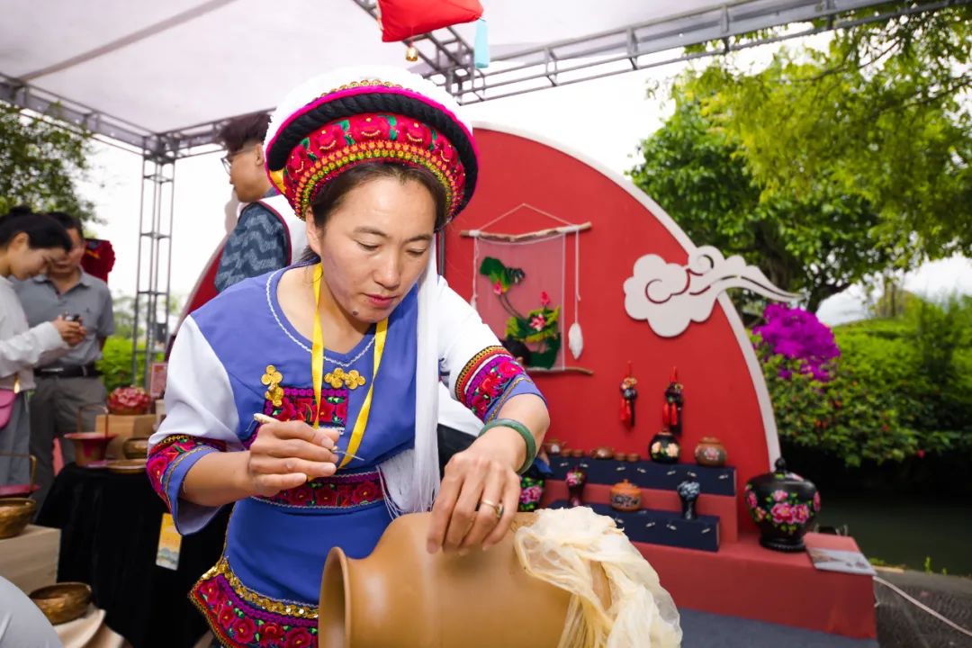 云南腾冲非遗文化展示中心,非遗文化走进中国非遗馆