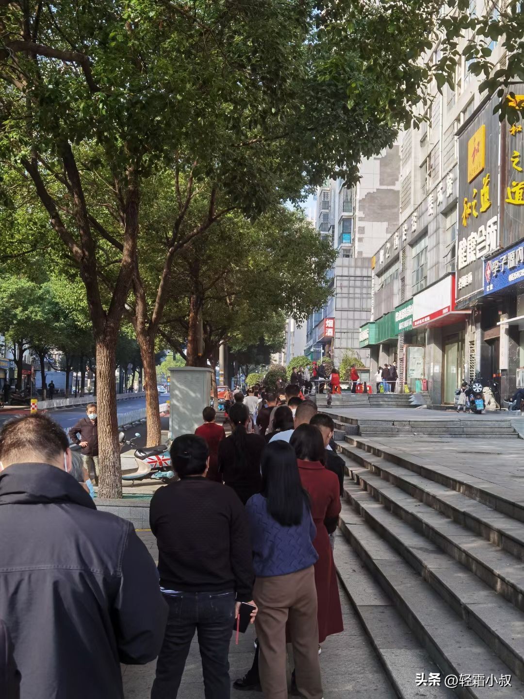 做着核酸,看着世界杯,吃着汪小菲大S的瓜,这个星期就过去了