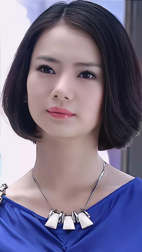 戚薇夏家三千金夏友善仿妆,夏家三千金戚薇夏友善安安