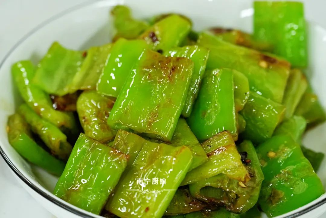 大青椒肉丝怎么炒才好吃又简单,青椒肉丝怎么炒好吃又简单家常