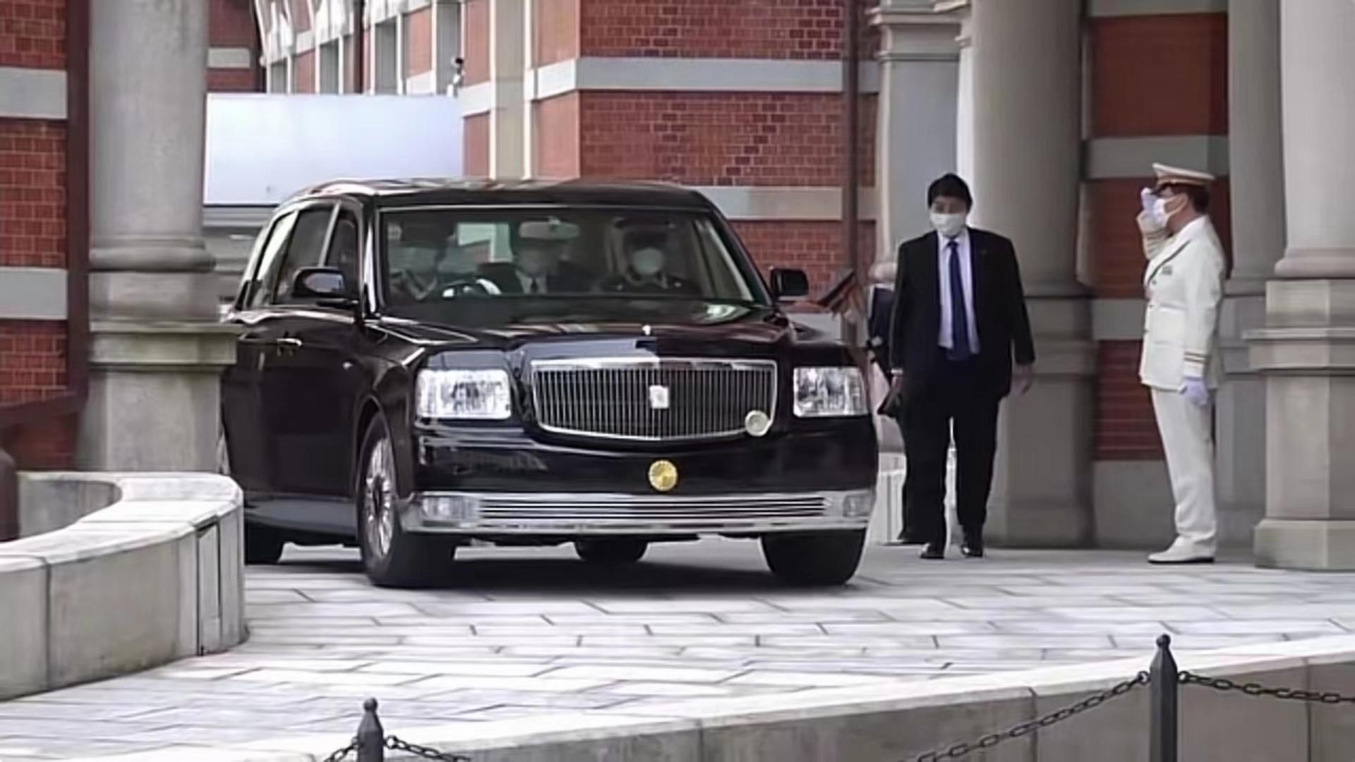 日本丰田世纪豪车,劳斯莱斯和丰田世纪suv