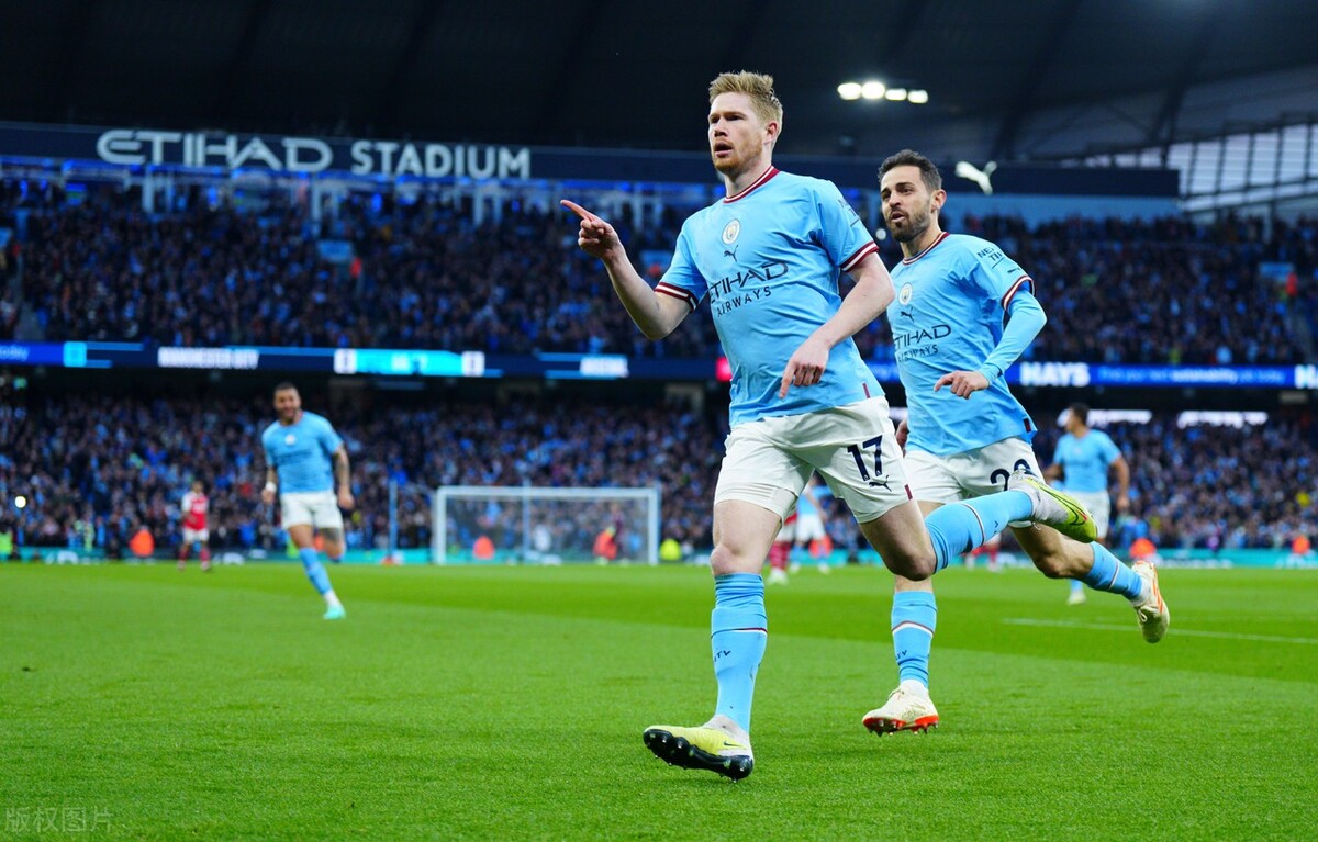 德布劳内cos丁丁历险记,德布劳内变装帅照