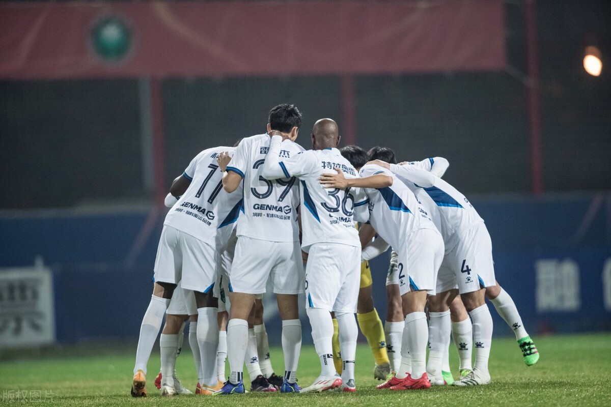 全新大连人队开启重返中超模式,曝大连人将递补回归中超