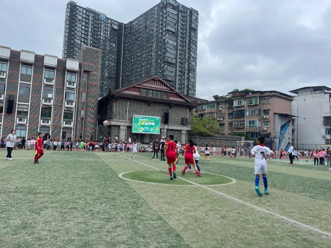 足球比赛华阳实验小学,句容华阳实验小学足球场