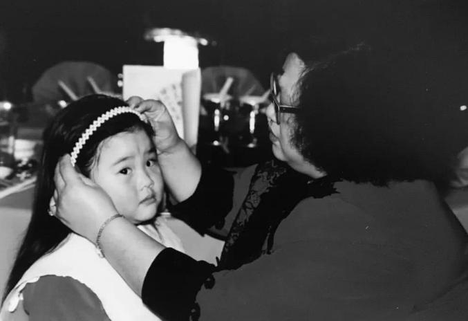 郑欣宜还能继承郑少秋的财产吗,郑欣宜含泪说起母亲沈殿霞