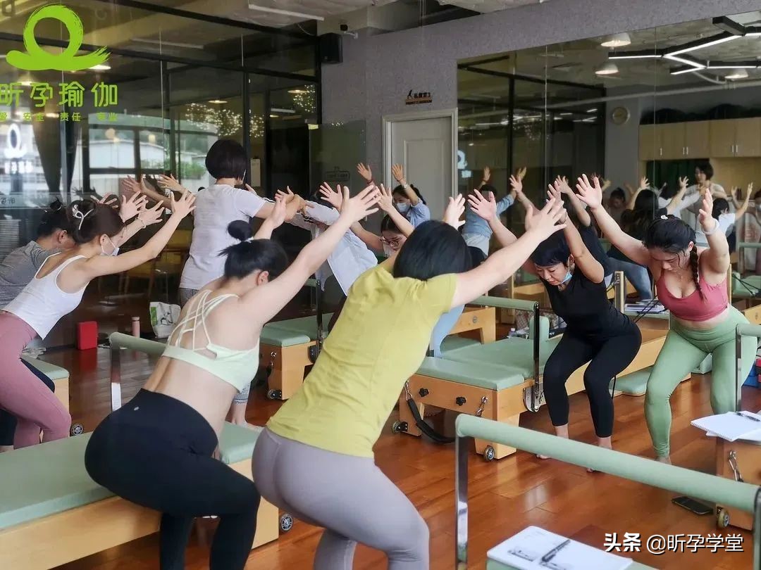 普拉提孕产瑜伽教练培训班,孕产普拉提大器械教练培训