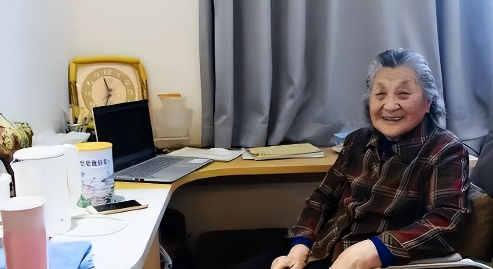 90岁老人在酒店养老,西安最好的养老院多少钱一个月