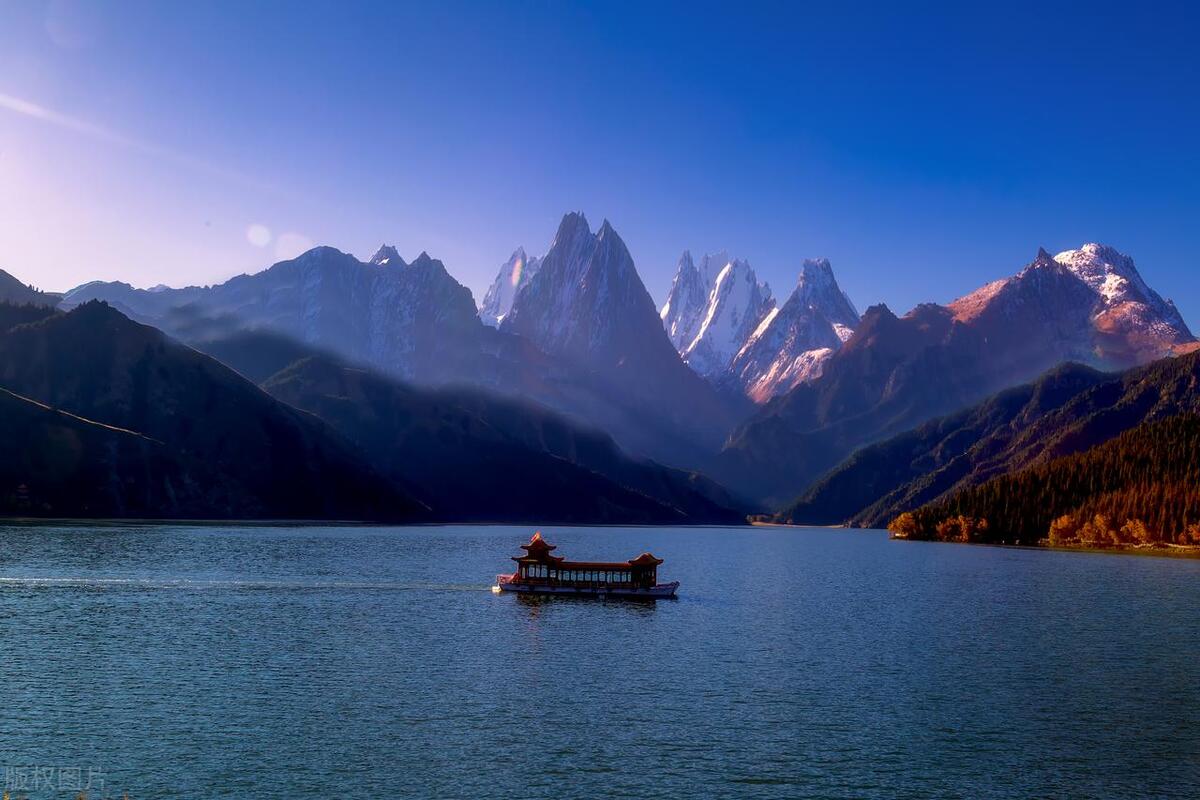 全新疆最美丽的地方,出疆旅游的地方有哪些