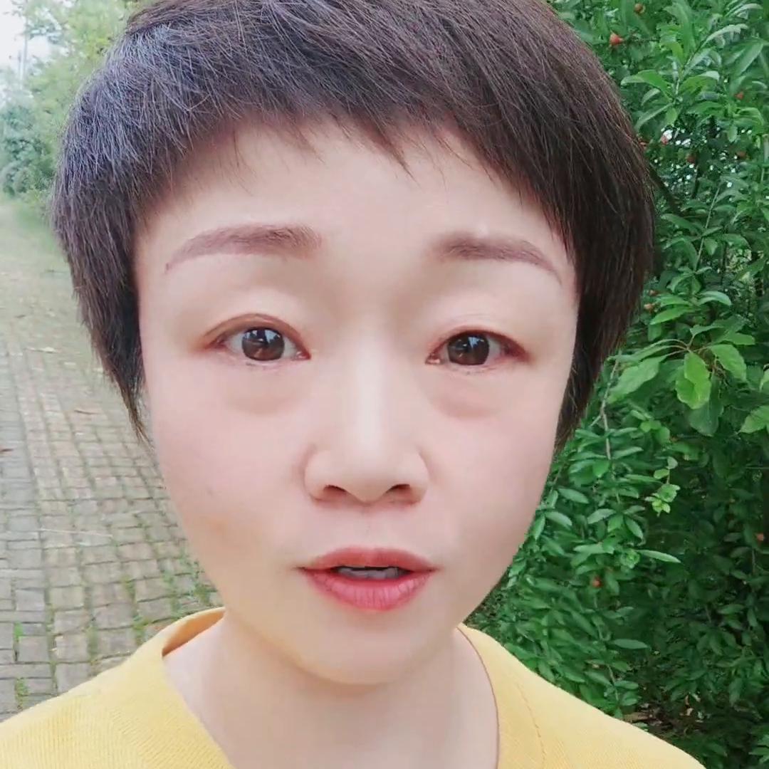 你有没有这样的情况，某件事说是听孩子的但还是不自觉的给...