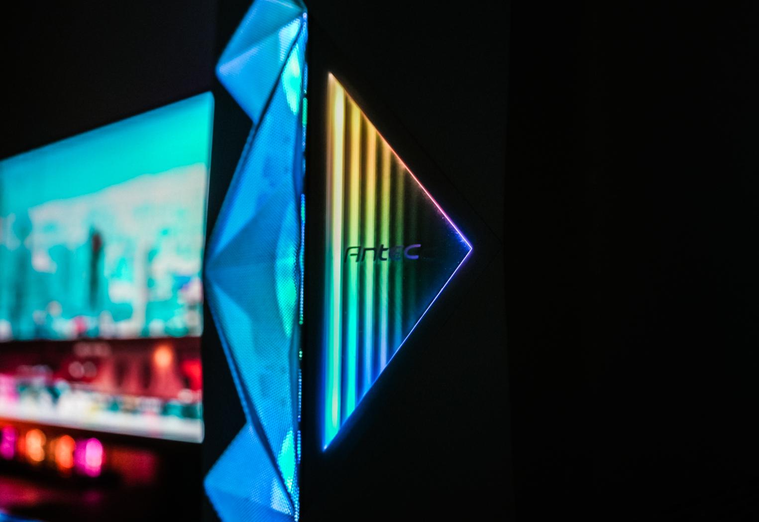 侧透水冷机箱测评,rgb光污染水冷机箱