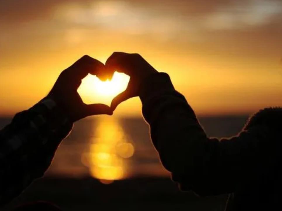 男子约女网友见面被抢劫,男子约女网友见面却中了圈套