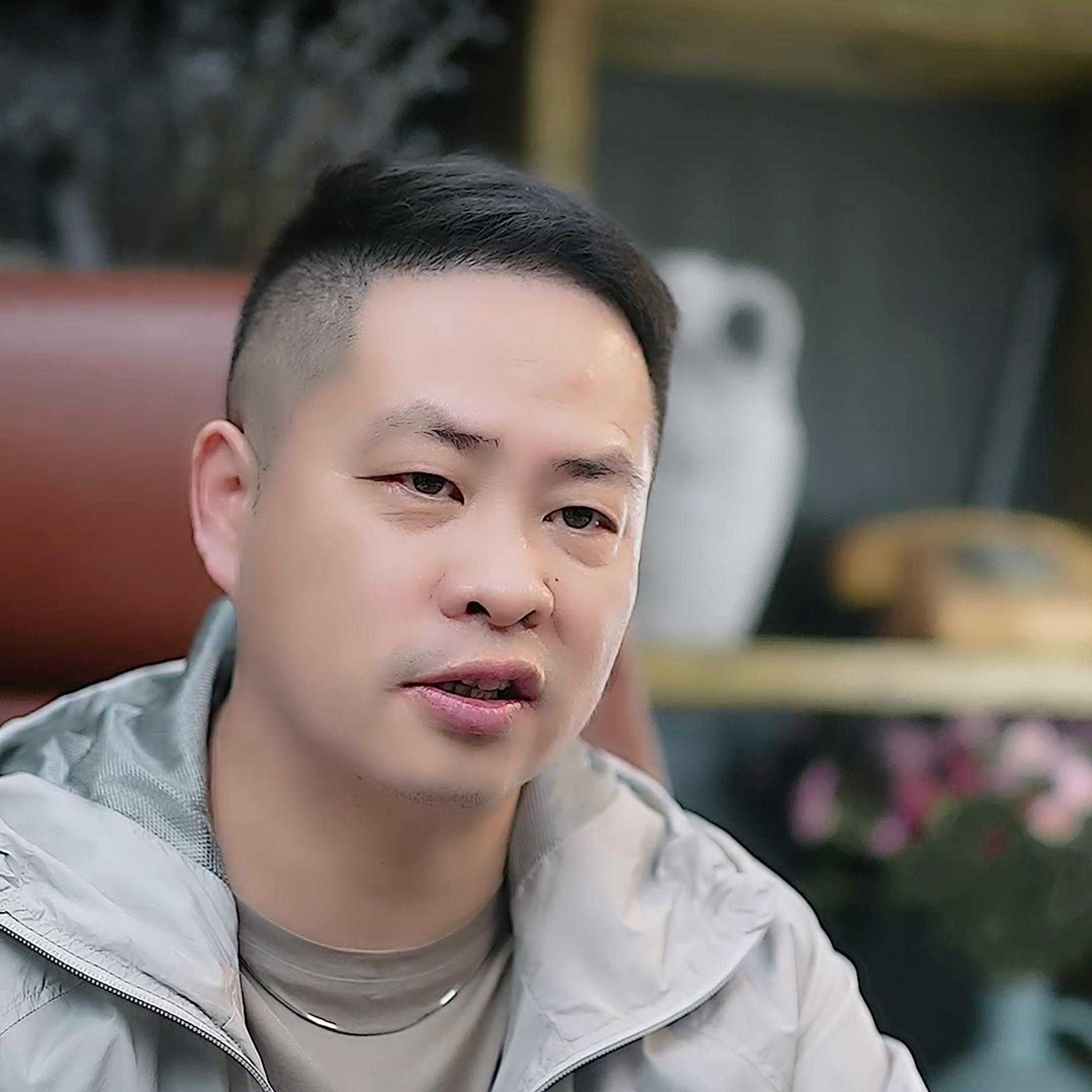 11岁男孩如何培养,男孩子怎么跟父母分床睡