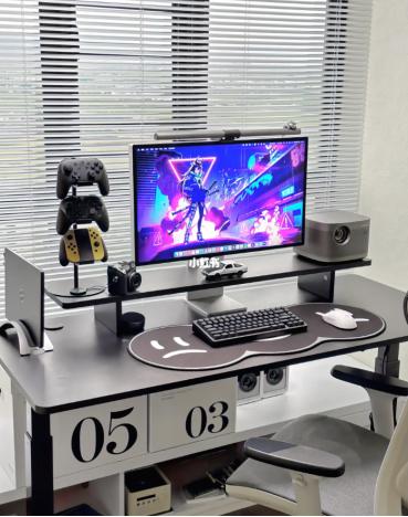 玩游戏的电脑桌怎么布置更舒适,游戏党电脑玩家房间布置