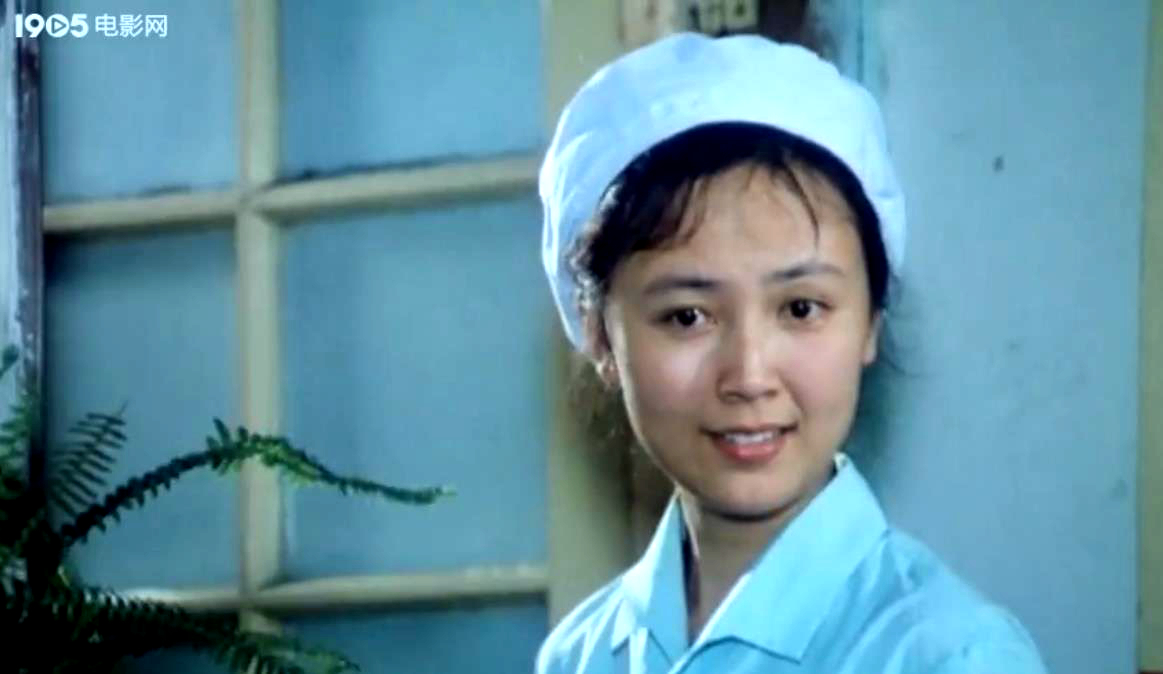 难忘《街上流行红裙子》，赵静姜黎黎主演，如今主要演员现状如何