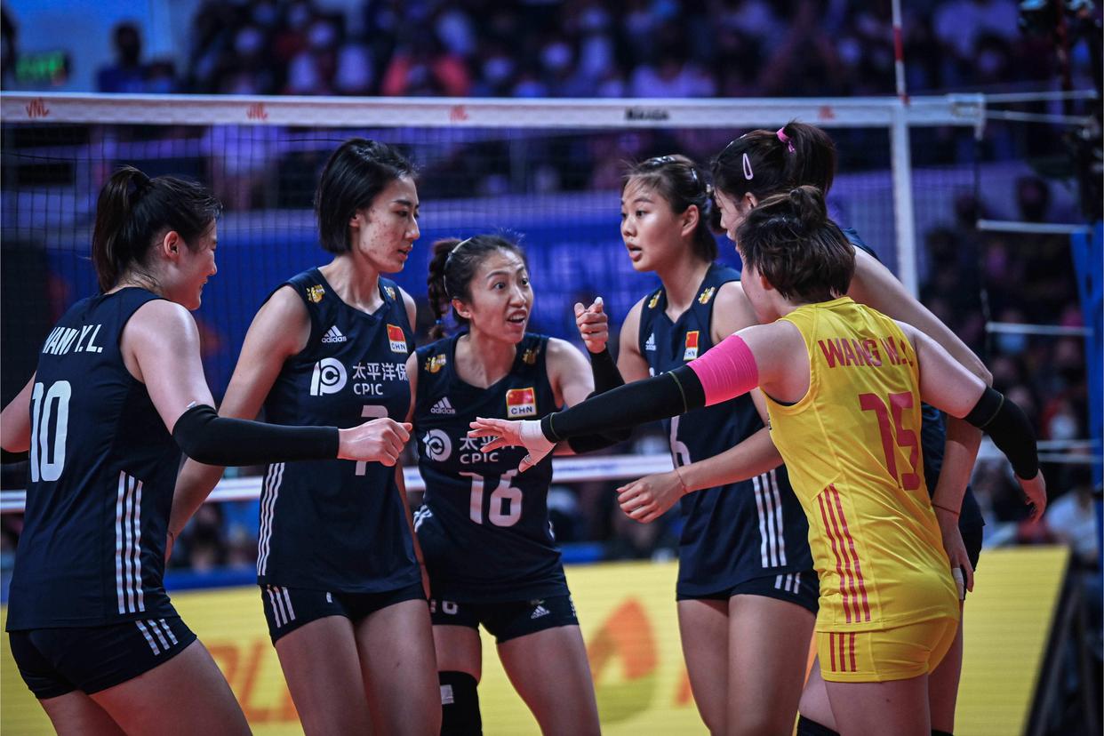 中国女排不敌加拿大蔡斌采访,加拿大女排3-1中国女排蔡斌采访