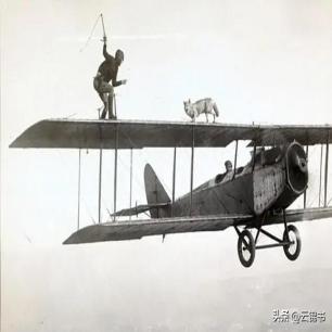 纳粹德国屠杀犹太女人,变态纳粹