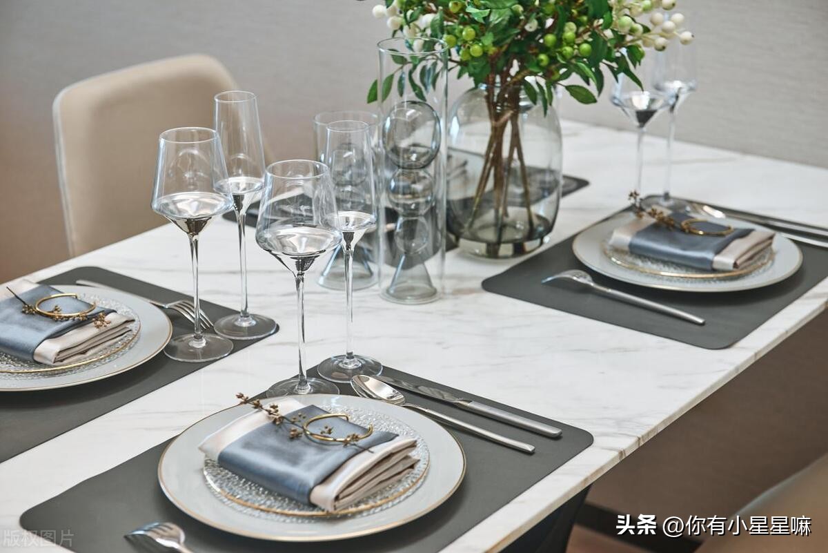 长条餐桌最佳尺寸,十人餐桌标准尺寸