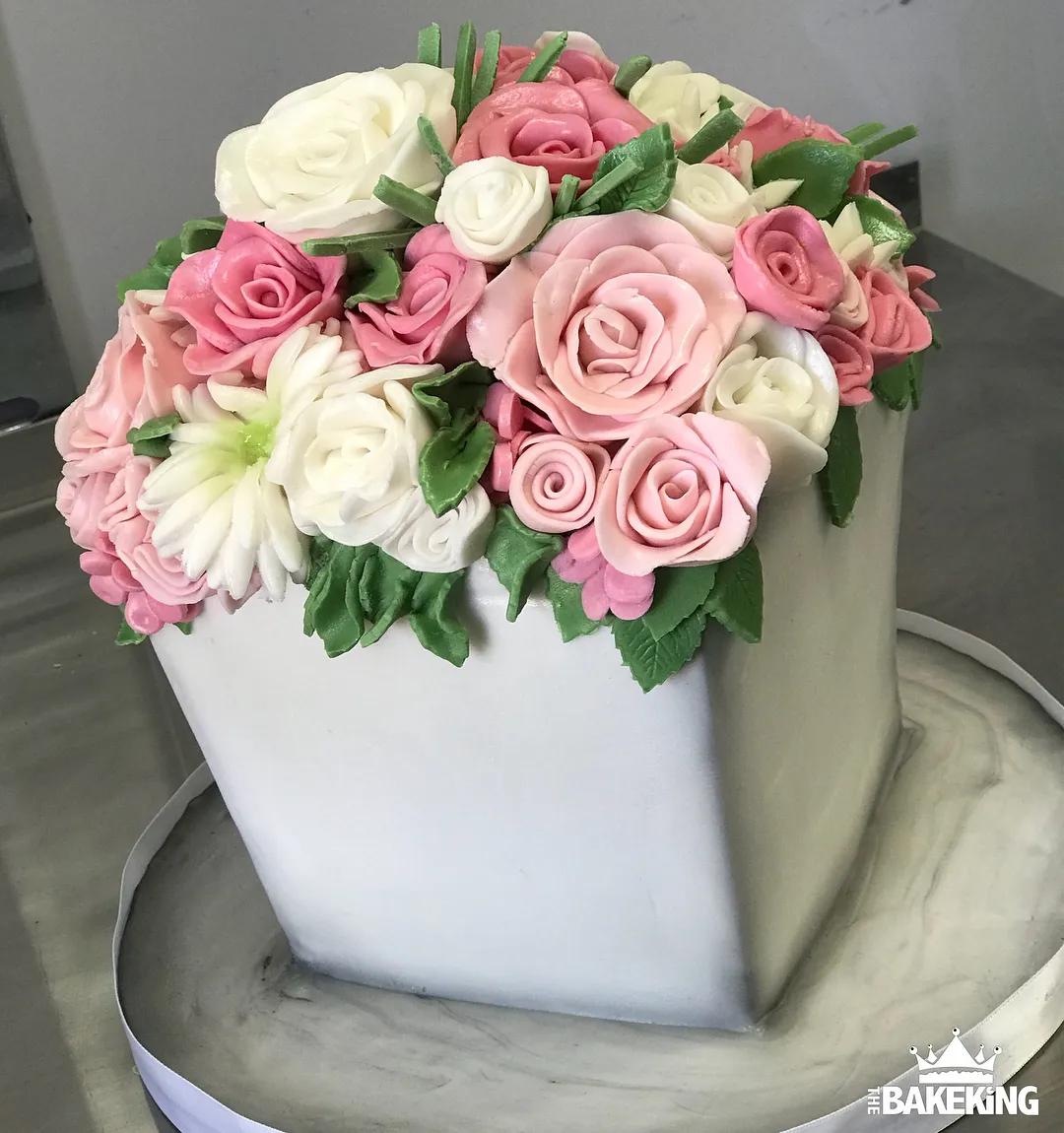 外国小哥制作魔法蛋糕,人体模型蛋糕