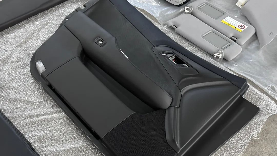 13代半皇冠底盘松散回炉重造,十三代皇冠彻底整备