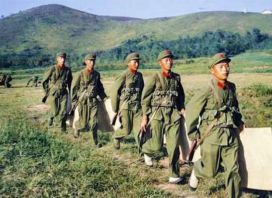 解放军07式服装展示,解放军56式衣服