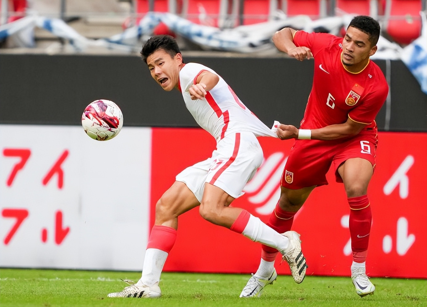 中国足球十年留洋军团,中国足球留洋队员最新消息