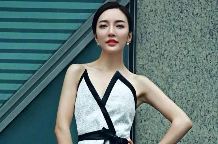 赵薇以前的恋情,赵薇与她的爱情故事